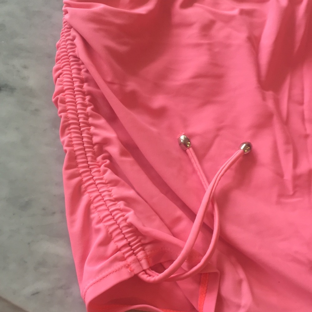 Bikini - Picture 4 of 7